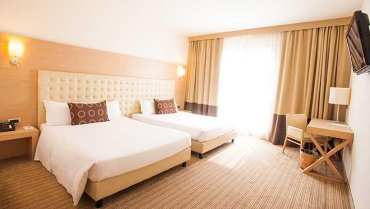 QUADRUPLE CLASSIC Room