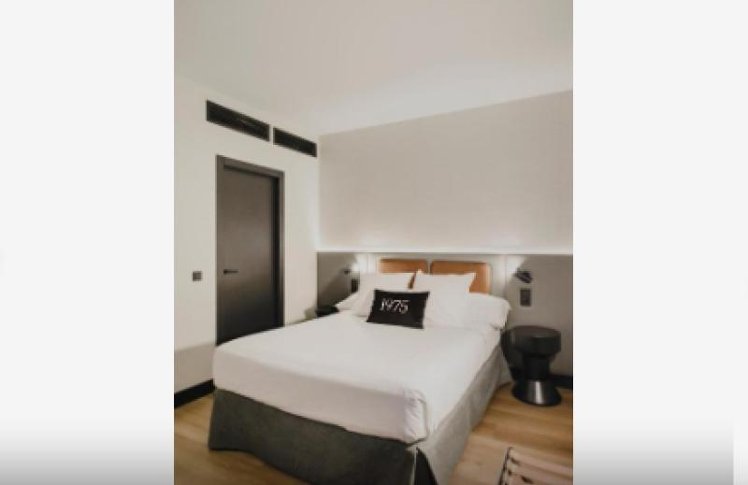 SINGLE STANDARD Room