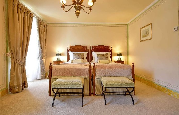 DOUBLE SUPERIOR GARDEN VIEW Room