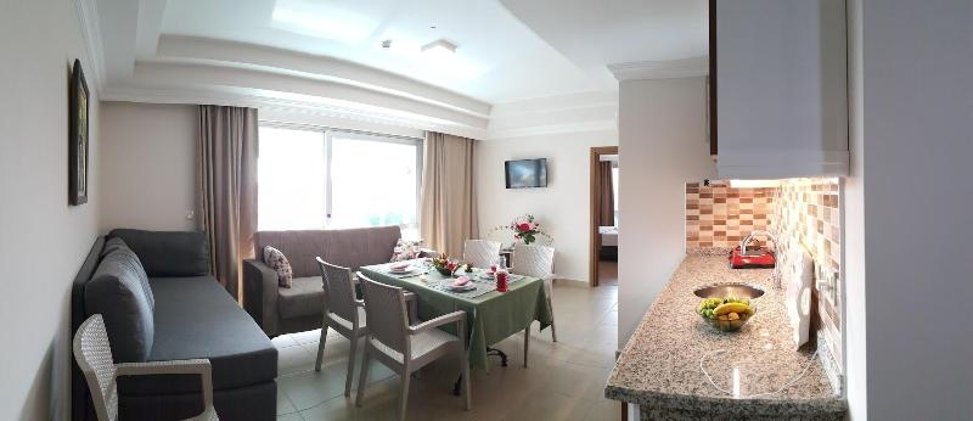 Midi Suites & Hotel