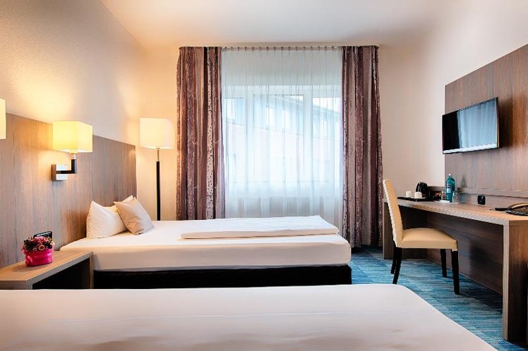 DOUBLE SUPERIOR Room