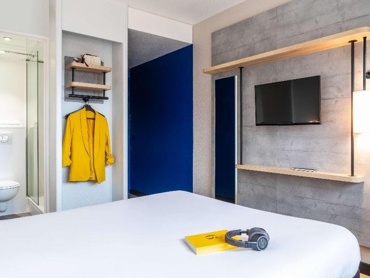 DOUBLE SUPERIOR WITH DOUBLE BED Room
