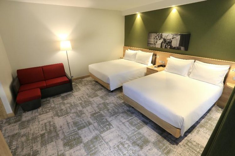 DOUBLE CITY VIEW TWO QUEEN BEDS Room