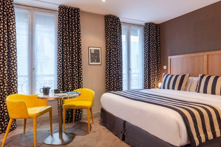 DOUBLE SUPERIOR Room