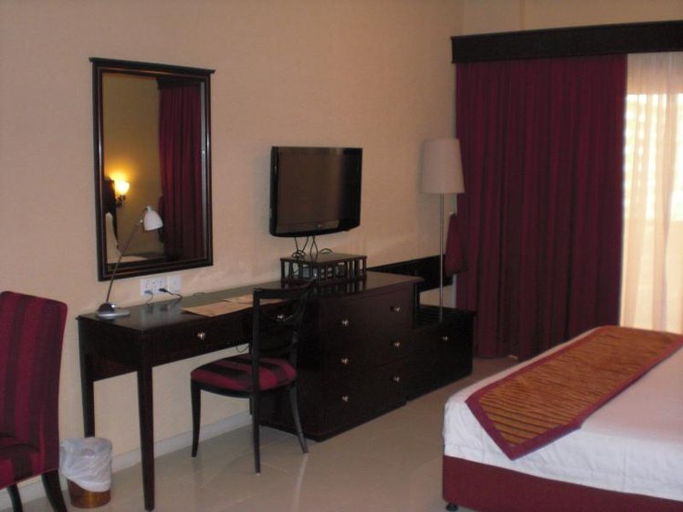 STUDIO EXECUTIVE Room