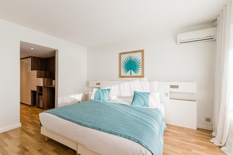 DOUBLE DELUXE Room