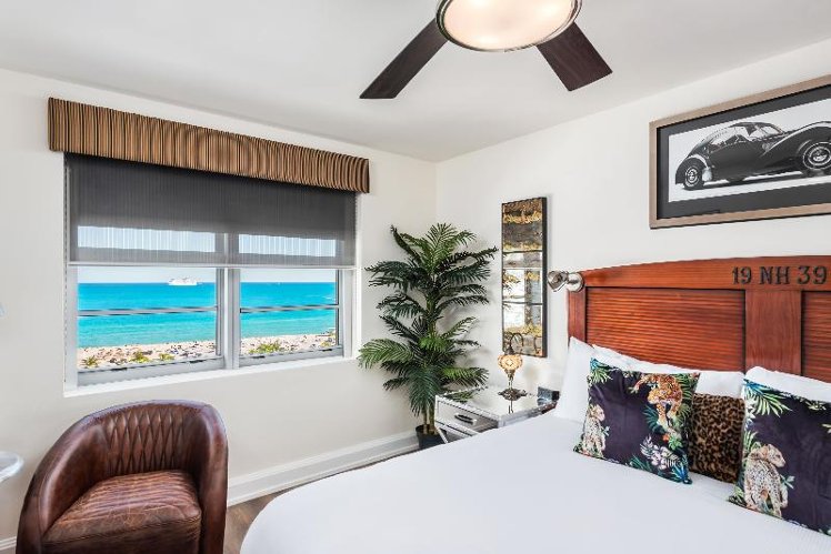 DOUBLE OCEAN VIEW KING BED Room
