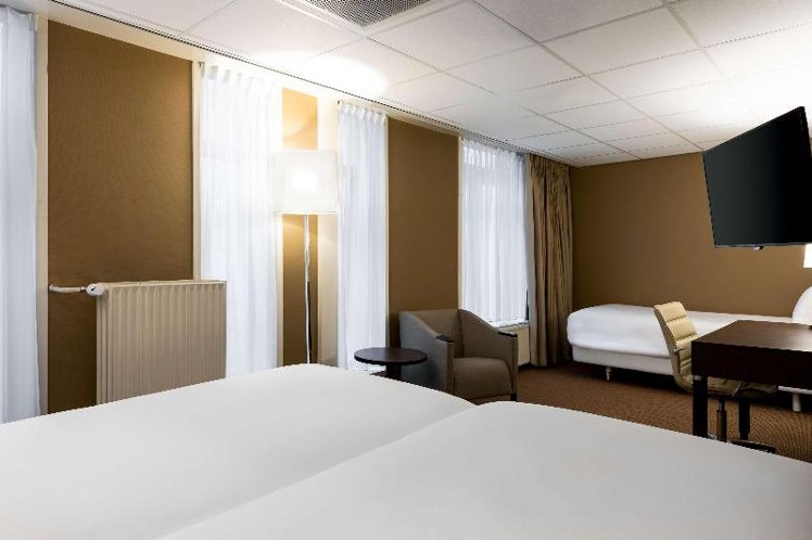 TRIPLE STANDARD Room