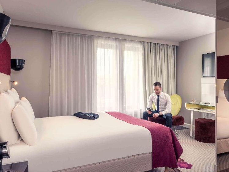 DOUBLE WITH DOUBLE BED Room