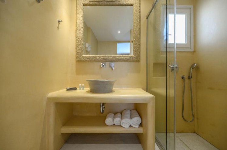 STUDIO WITH DOUBLE BED Room