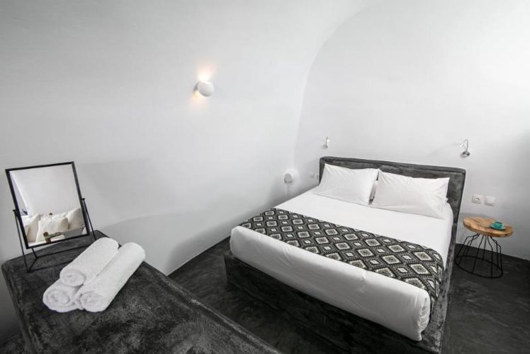 VILLA LUXURY Room