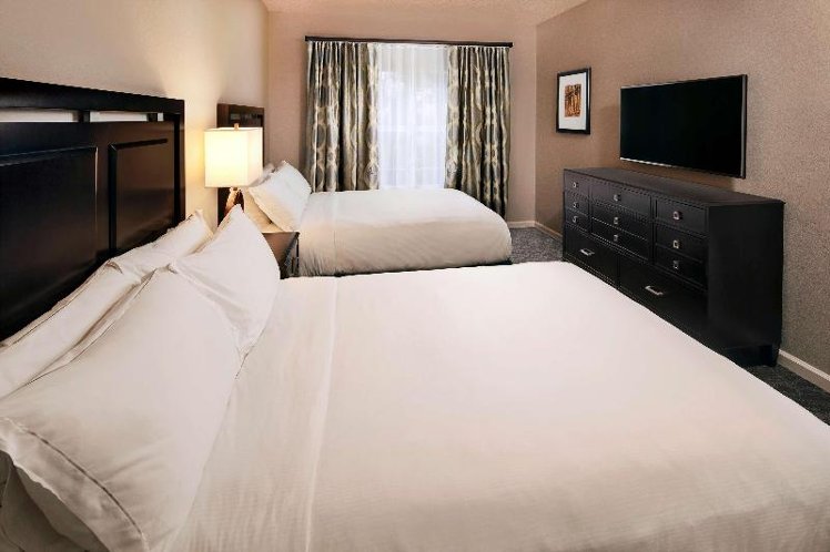 SUITE THREE BEDROOMS Room