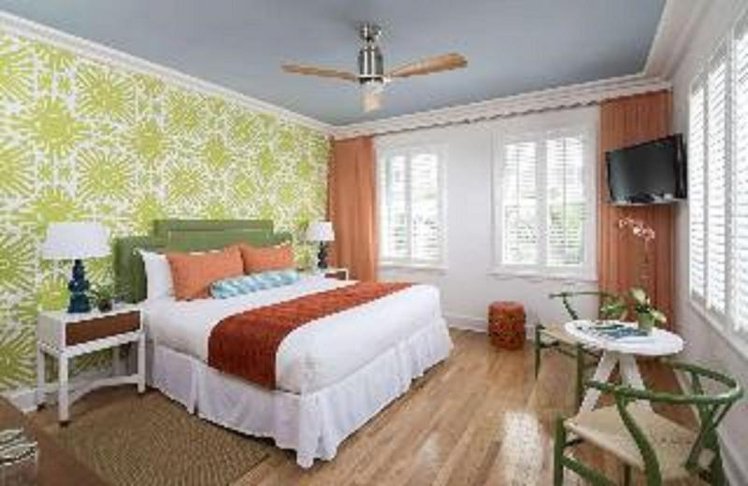 DOUBLE DELUXE KING BED Room