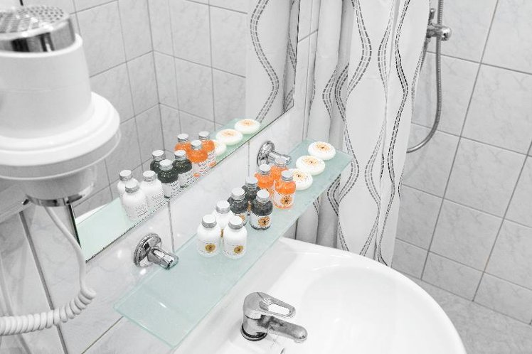 TRIPLE STANDARD Room
