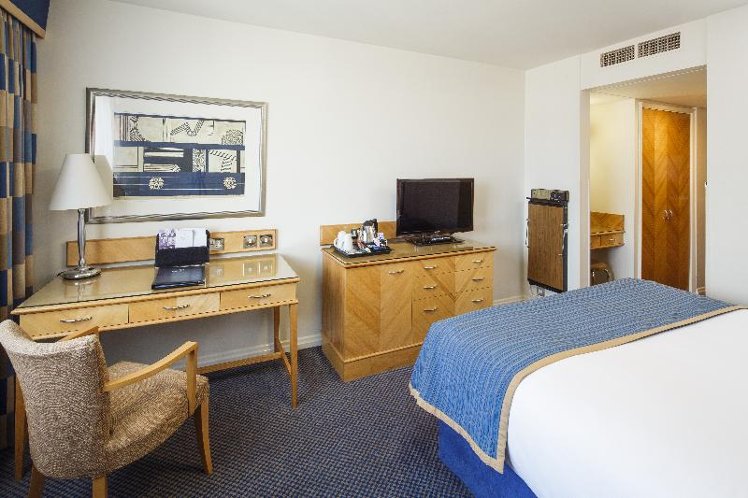 DOUBLE PREMIER Room