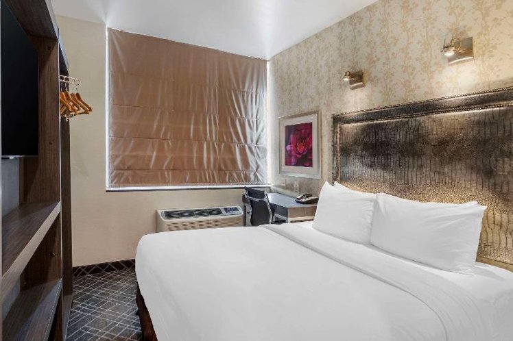 DOUBLE QUEEN BED NON SMOKING Room
