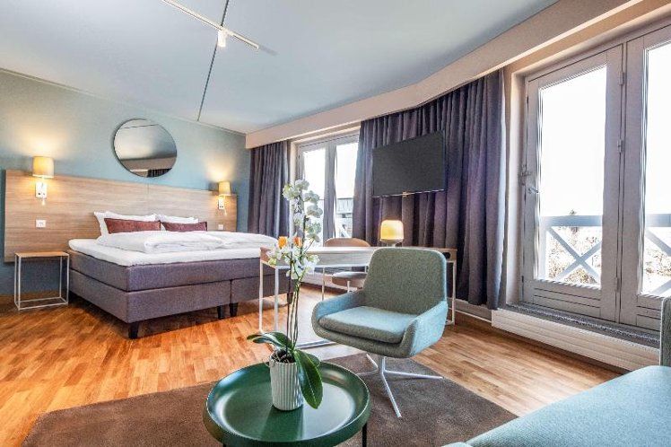 JUNIOR SUITE STANDARD Room