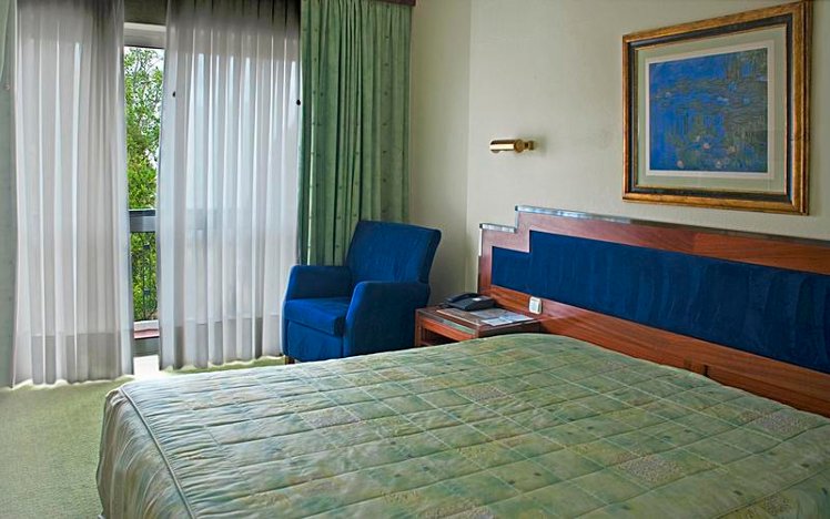 SUITE CAPACITY 4 Room