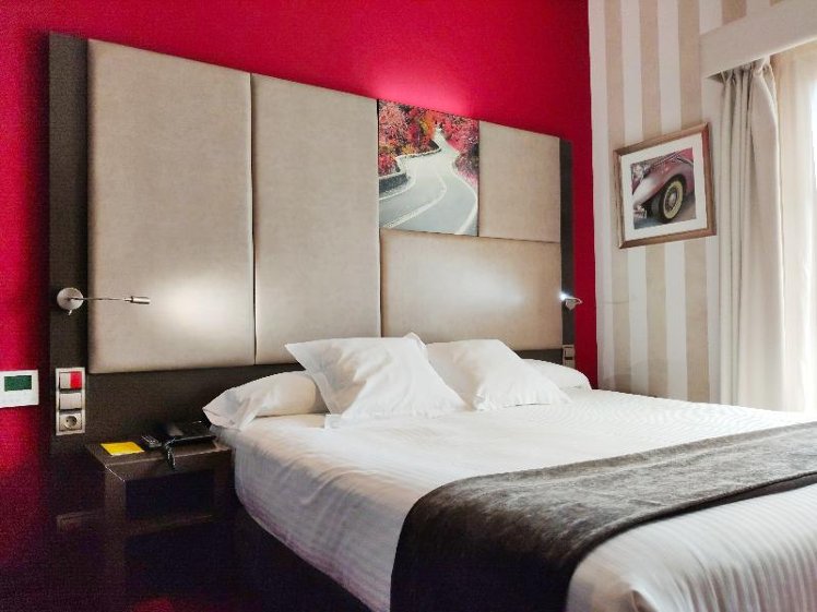 JUNIOR SUITE STANDARD Room