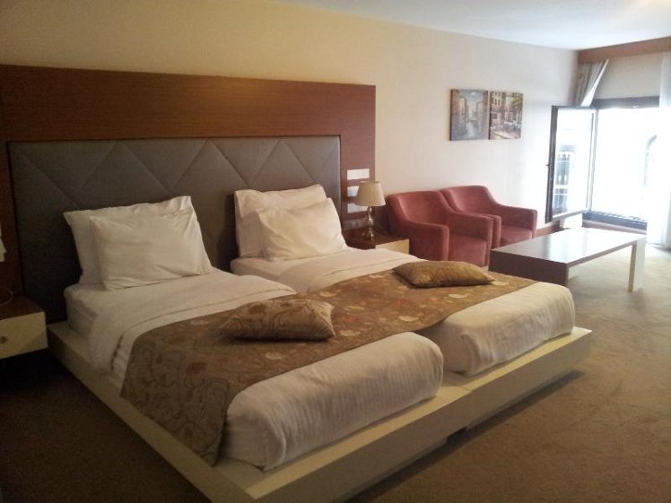 TWIN SUPERIOR Room