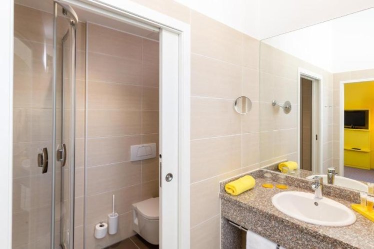 DOUBLE SINGLE USE CLASSIC Room