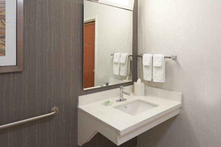 DOUBLE Accessible KING SIZE BED Room