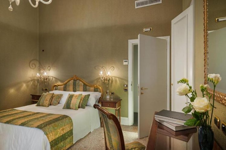 JUNIOR SUITE CAPACITY 4 Room