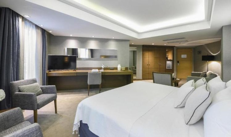 JUNIOR SUITE DELUXE Room
