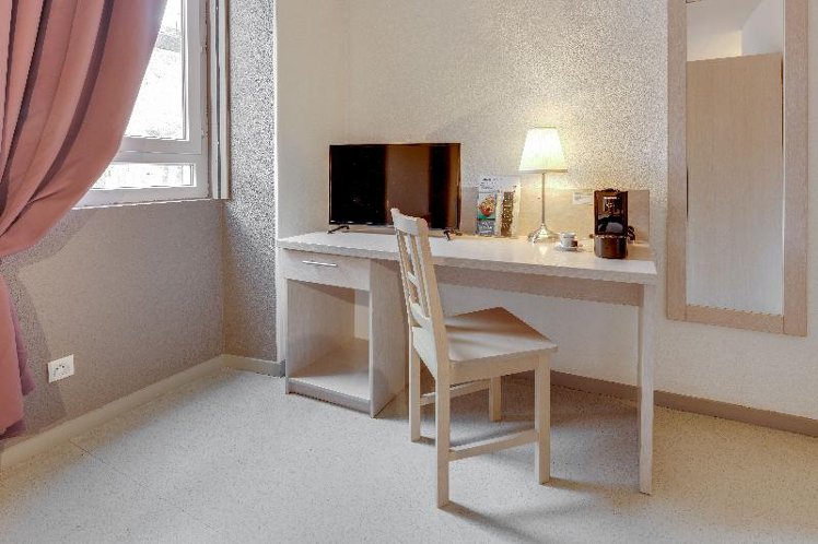 STUDIO STANDARD Room