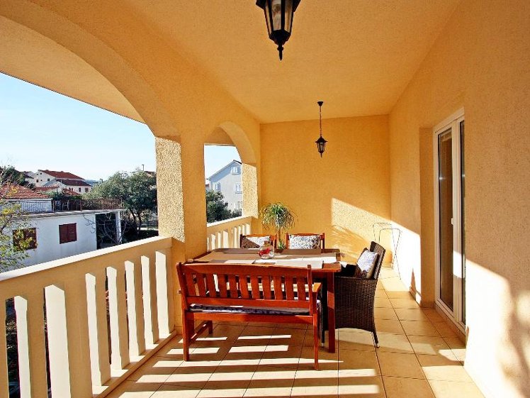 APARTMENT CAPACITY 4 Room