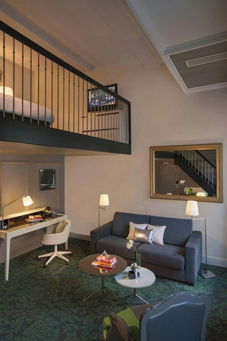 SUITE GARDEN VIEW KING BED Room