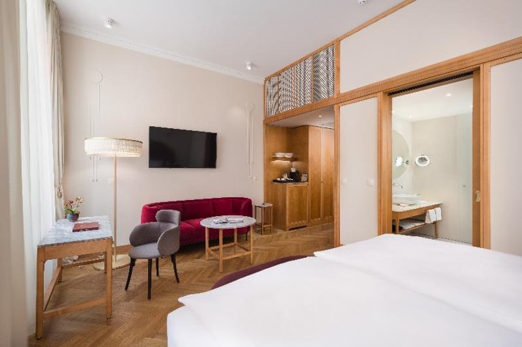 DOUBLE GRAND Room