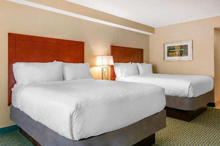 DOUBLE Accessible-Two Queen Beds Room