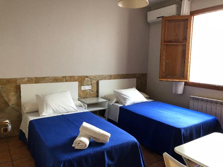 TWIN STANDARD Room