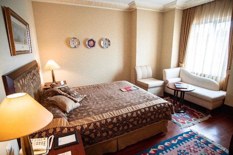 SINGLE DELUXE Room