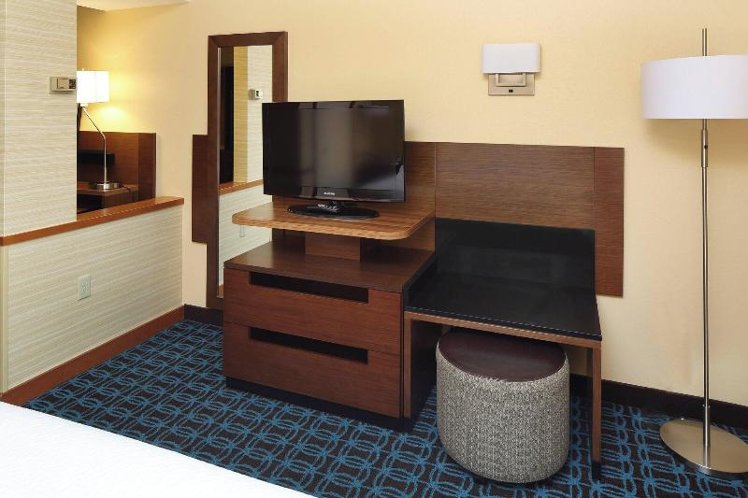 DOUBLE KING SIZE BED Room