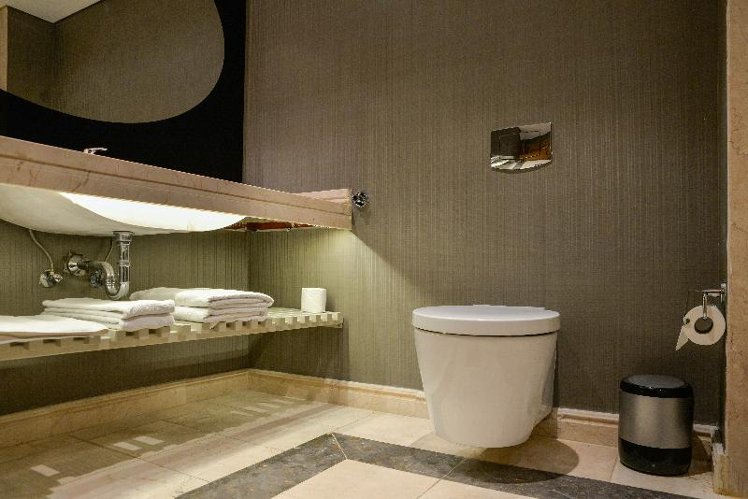 DOUBLE STANDARD Room