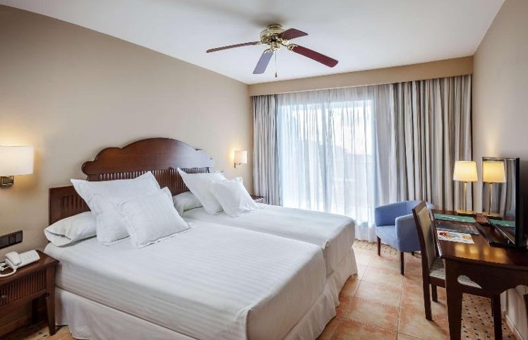 DOUBLE DELUXE SEA VIEW Room