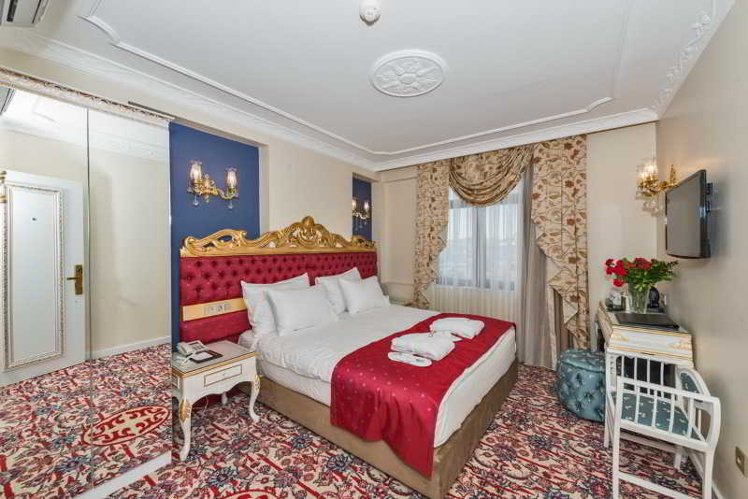DOUBLE SUPERIOR Room