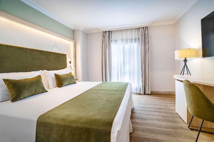 Double or Twin WITH BALCONY Room