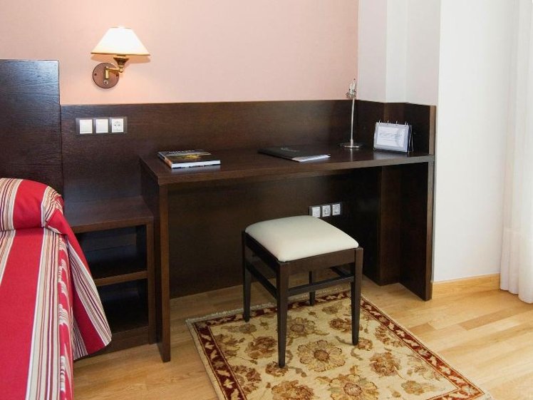 DOUBLE STANDARD Room