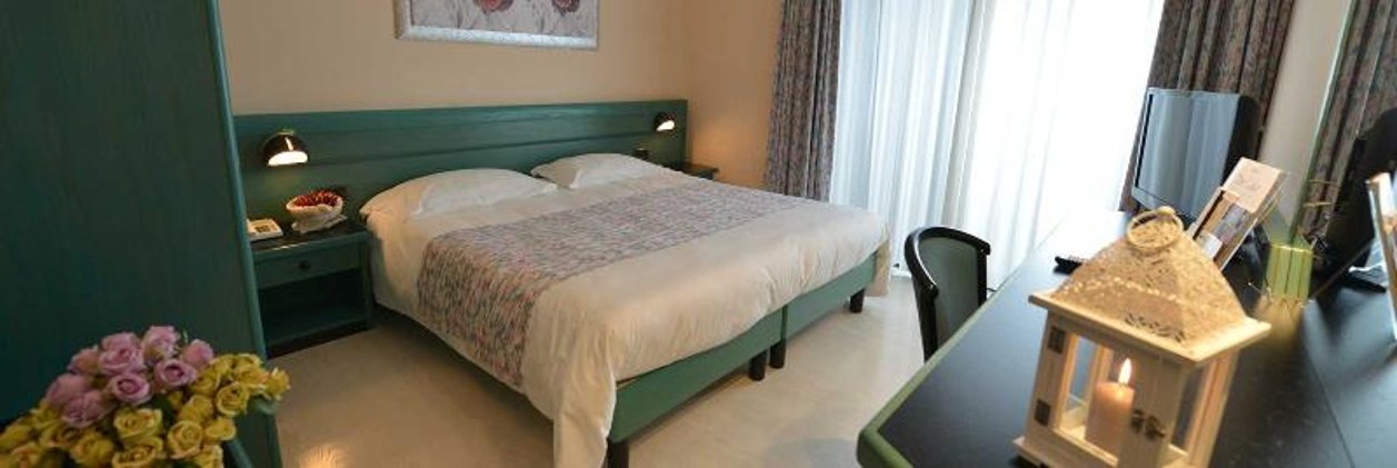 SINGLE STANDARD Room