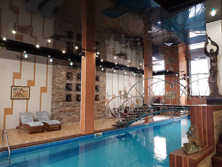 Pool
