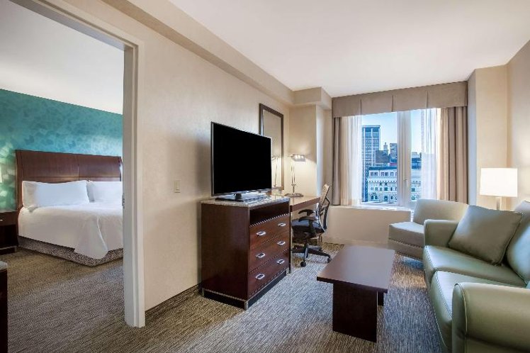SUITE KING SIZE BED Room