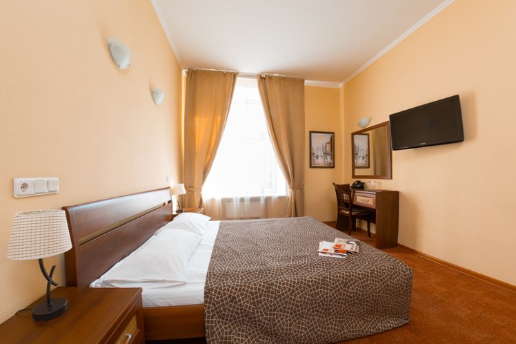 DOUBLE STANDARD Room