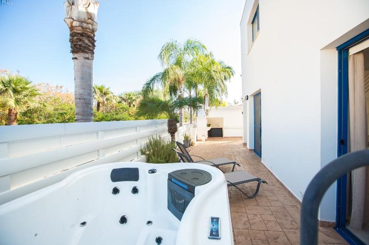 VILLA TWO BEDROOMS Room
