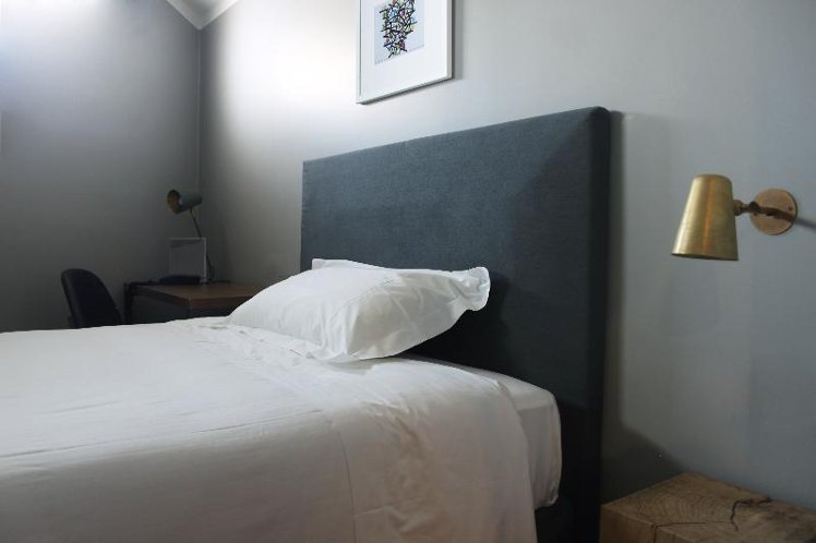 SINGLE STANDARD Room
