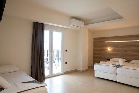 Dafni Plus Hotel