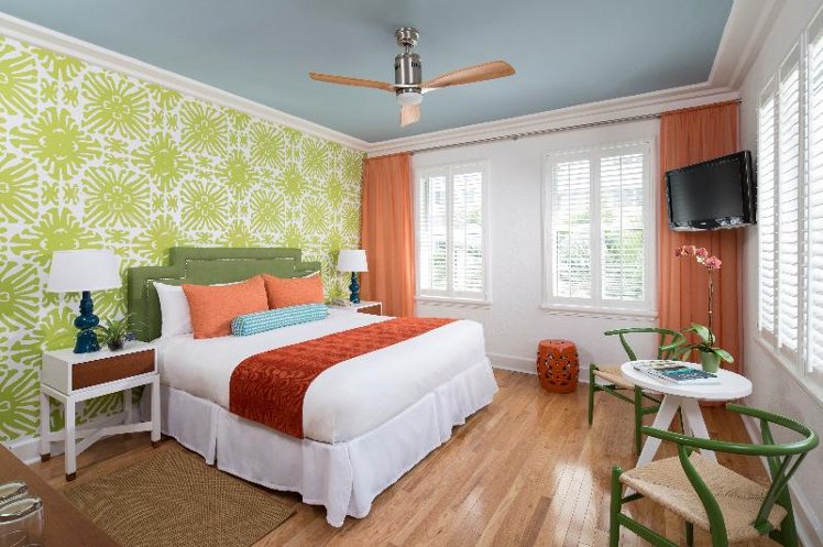 DOUBLE Accessible-Queen Size Bed Room
