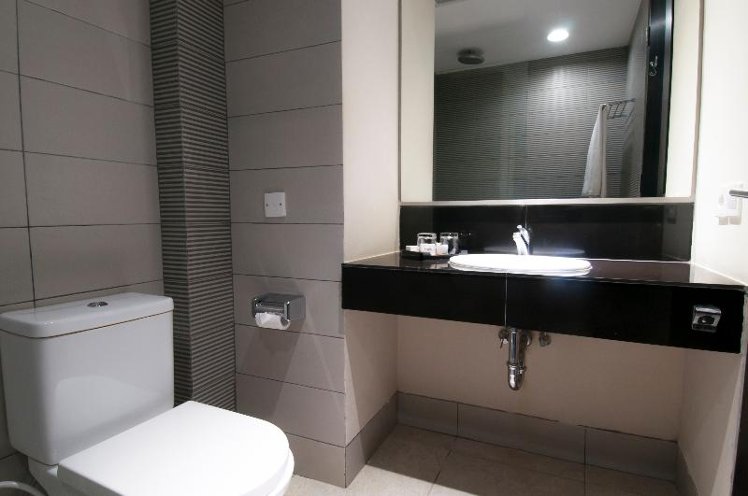 Double or Twin DELUXE Room